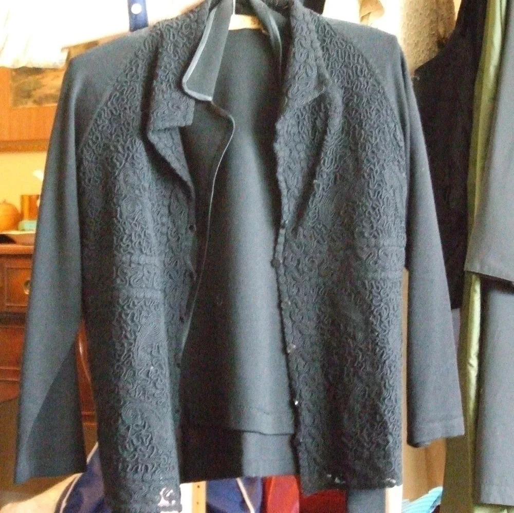 🔥Host Pick❤️1950's Spanish inspired  jacket/blouse - Picture 9 of 12